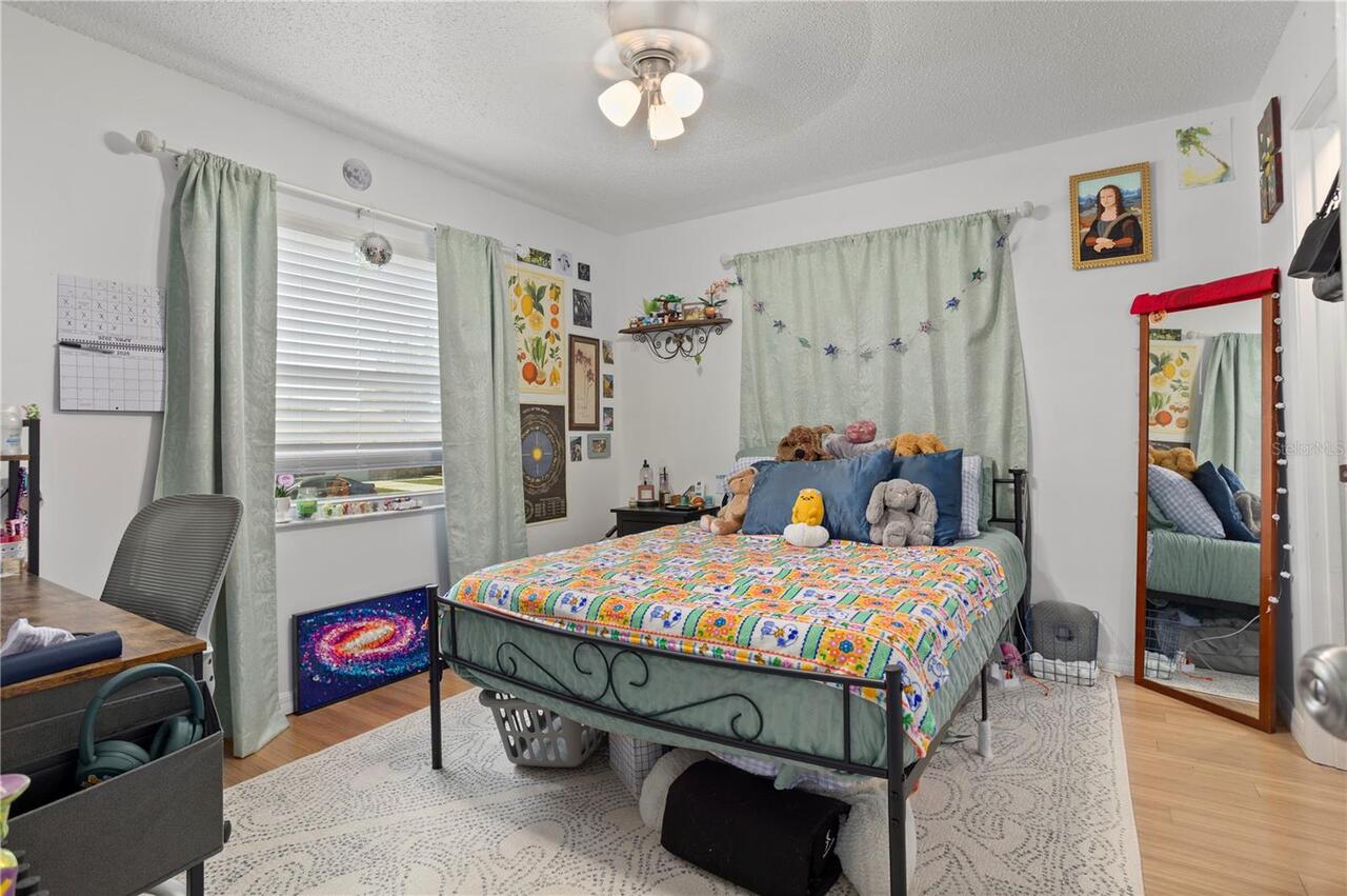 Listing Photo 16