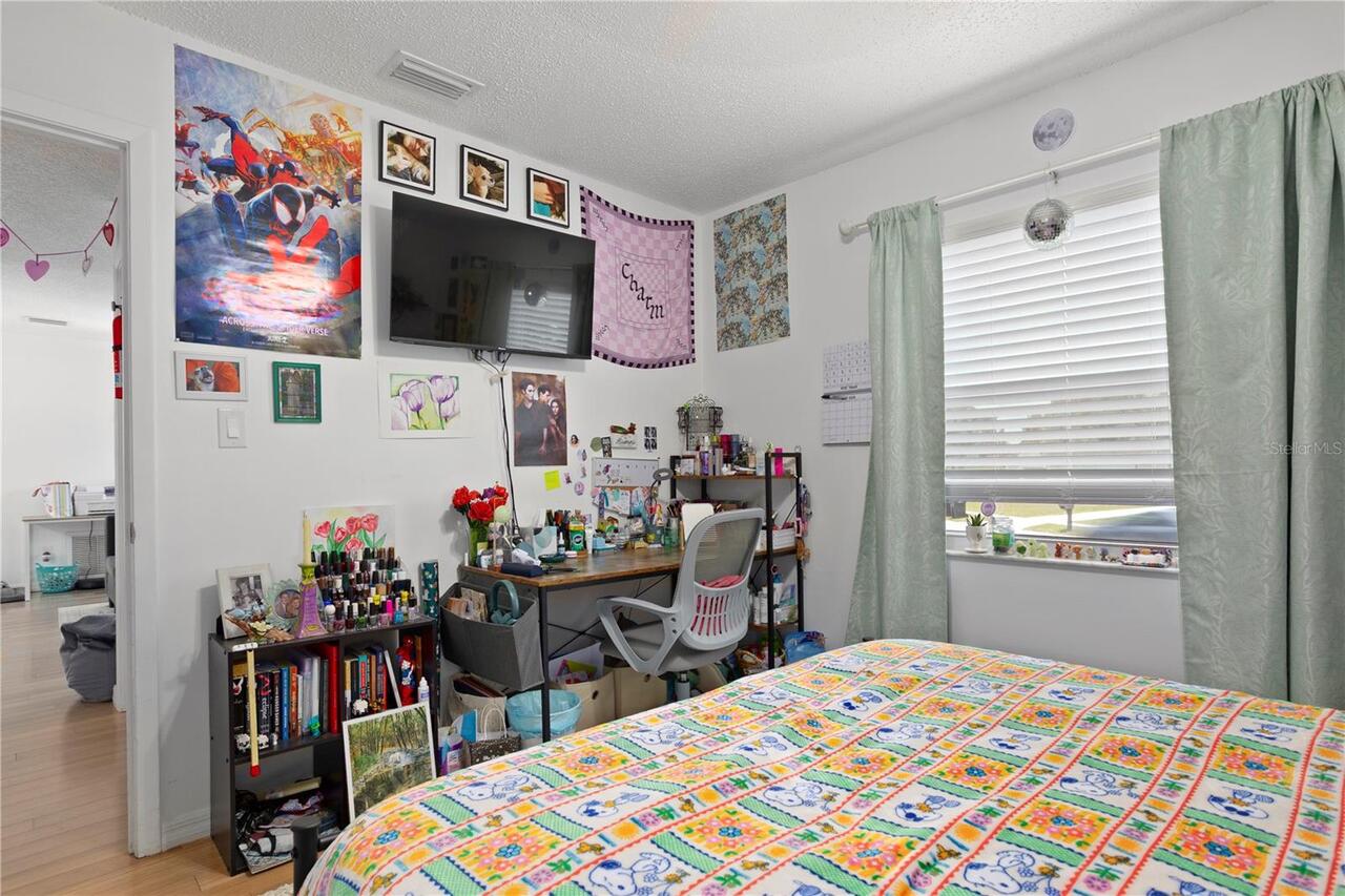 Listing Photo 17