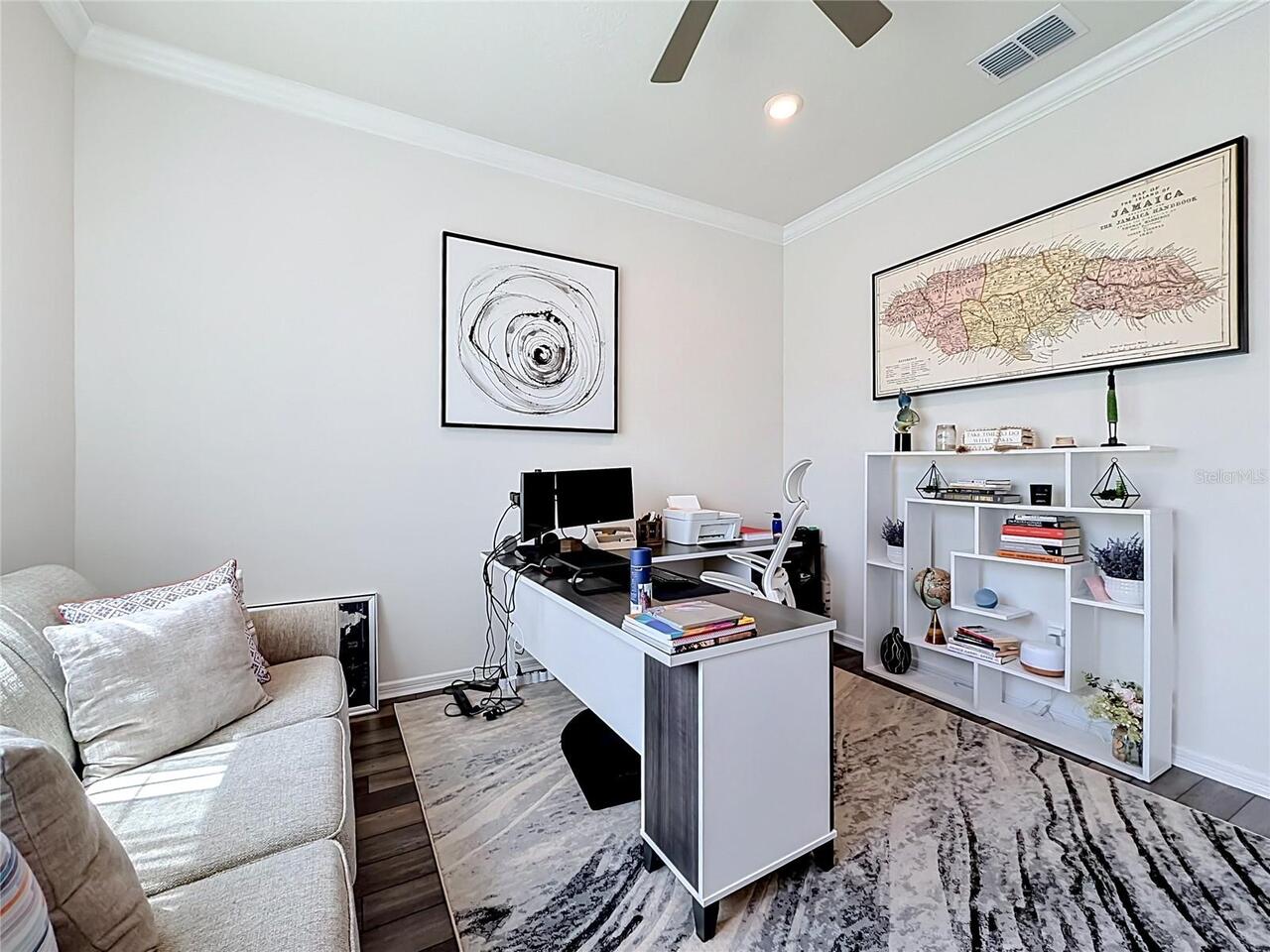 Listing Photo 6