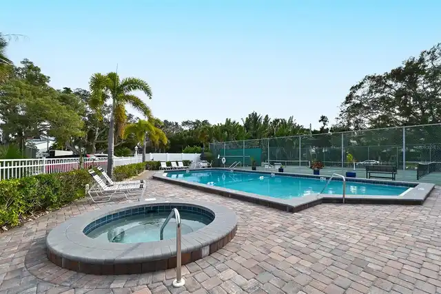 Listing Photo 33
