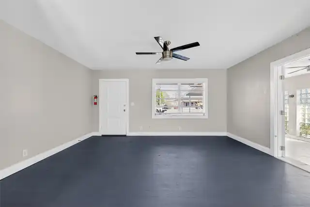 Listing Photo 7
