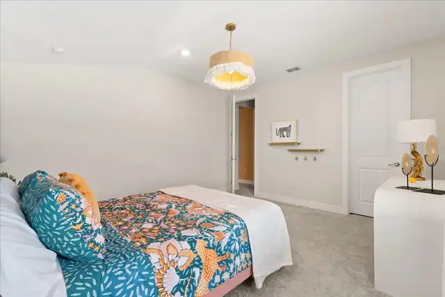 Listing Photo 33