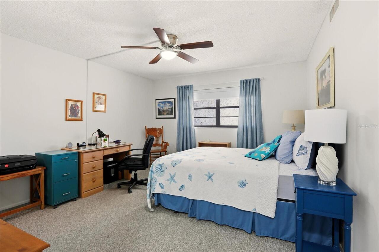 Listing Photo 14
