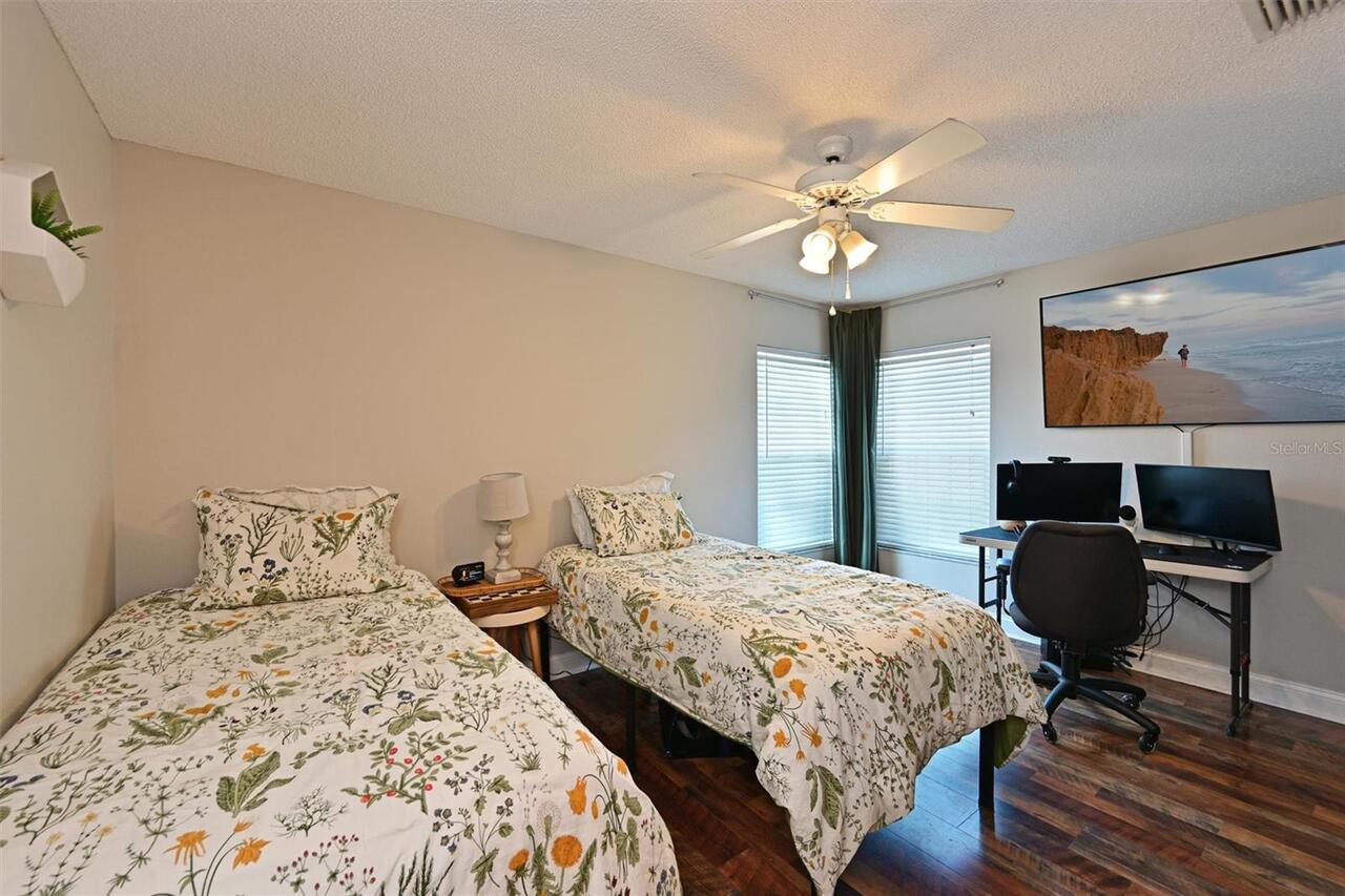 Listing Photo 15