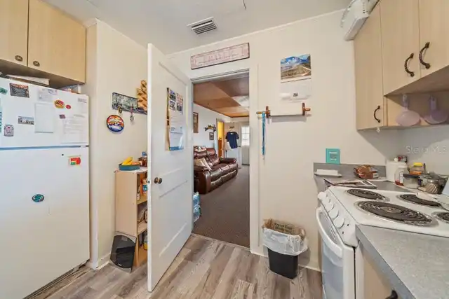 Listing Photo 23