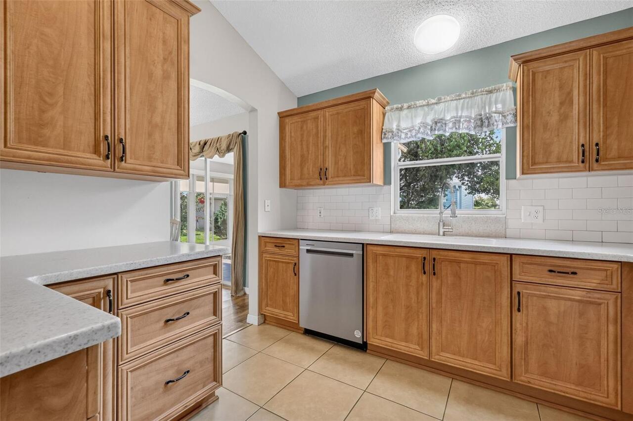 Listing Photo 8