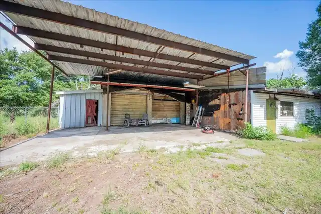 Listing Photo 14