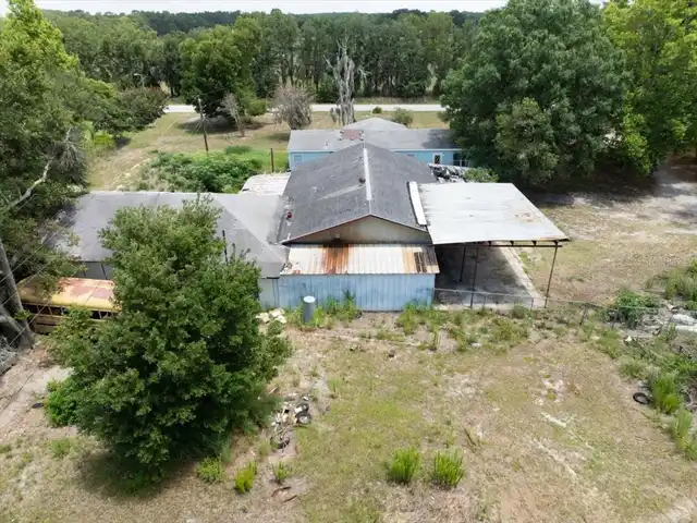 Listing Photo 17