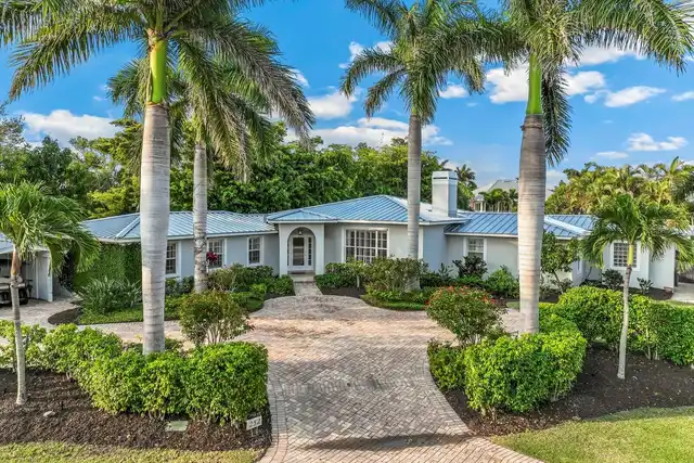 4BR, Home, 4BA, $4,950,000
Read More
