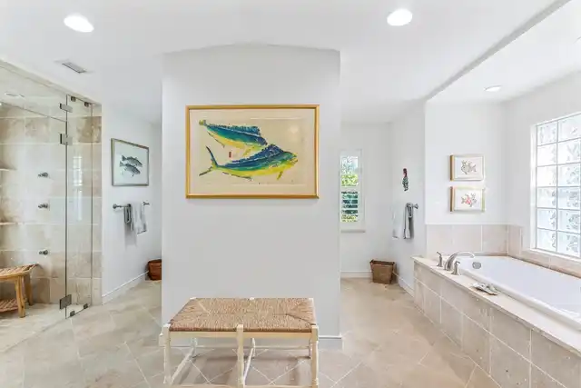 Listing Photo 18