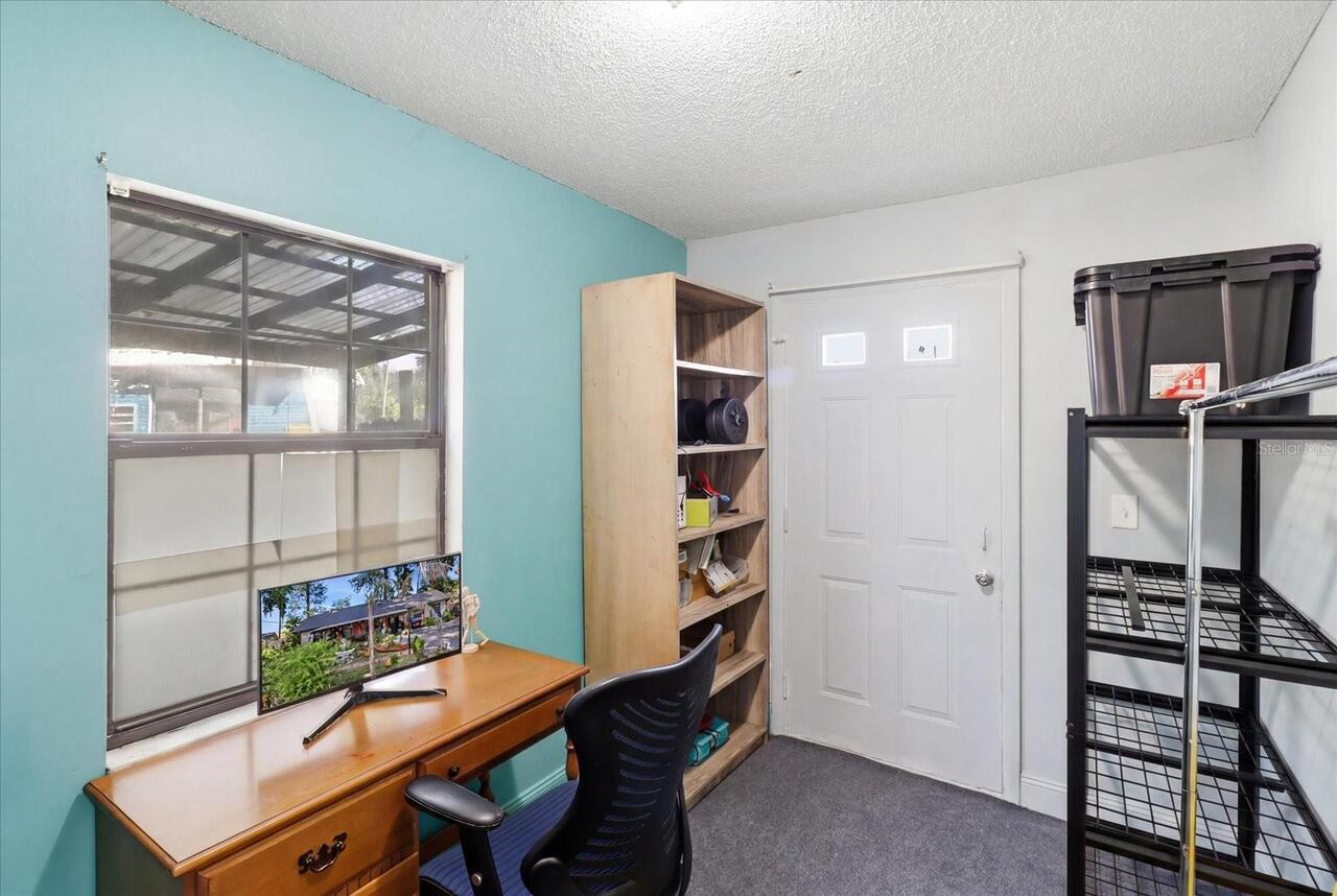 Listing Photo 12