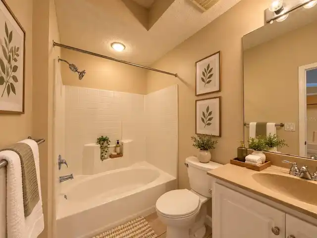 Listing Photo 15