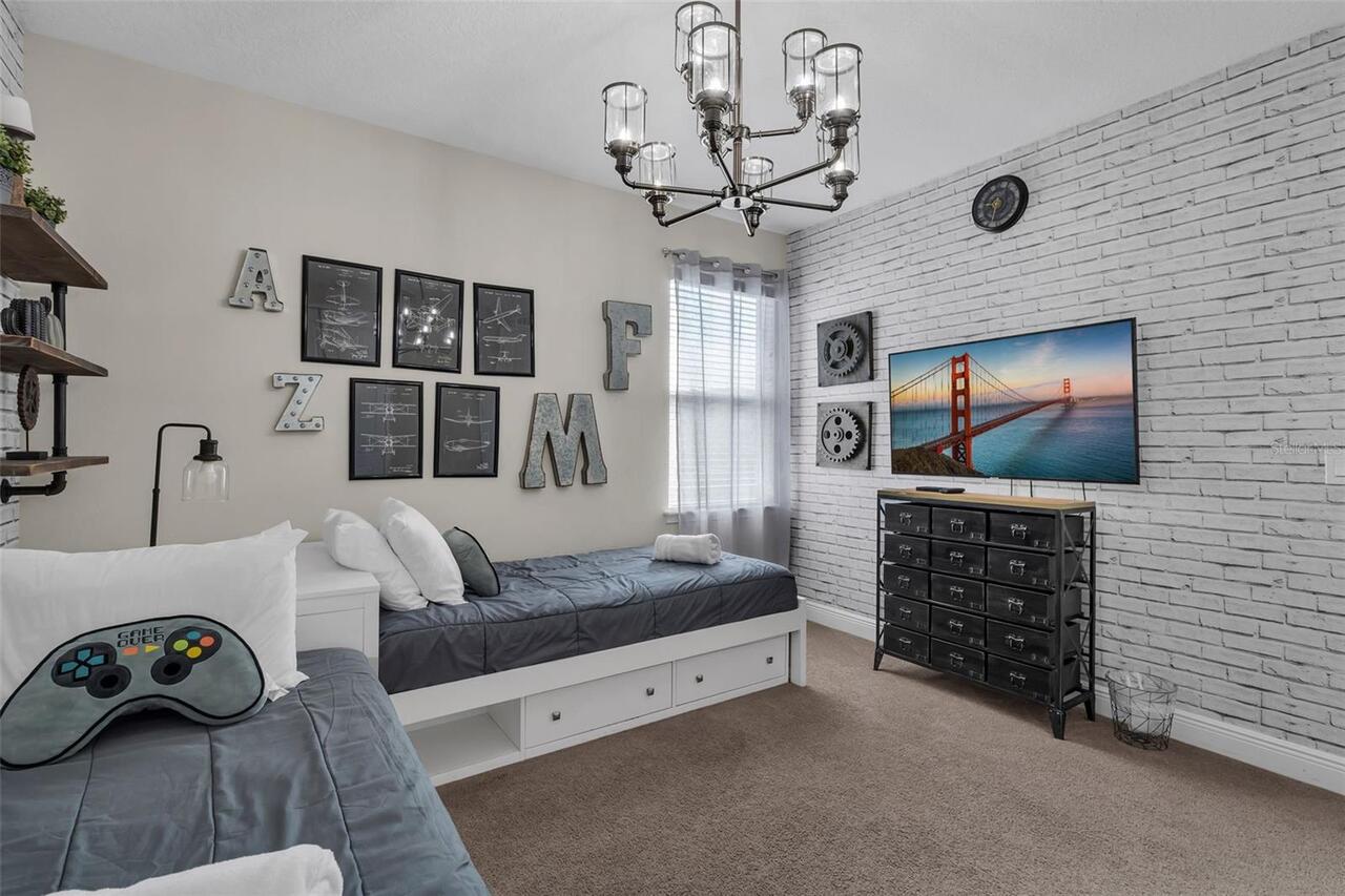 Listing Photo 19