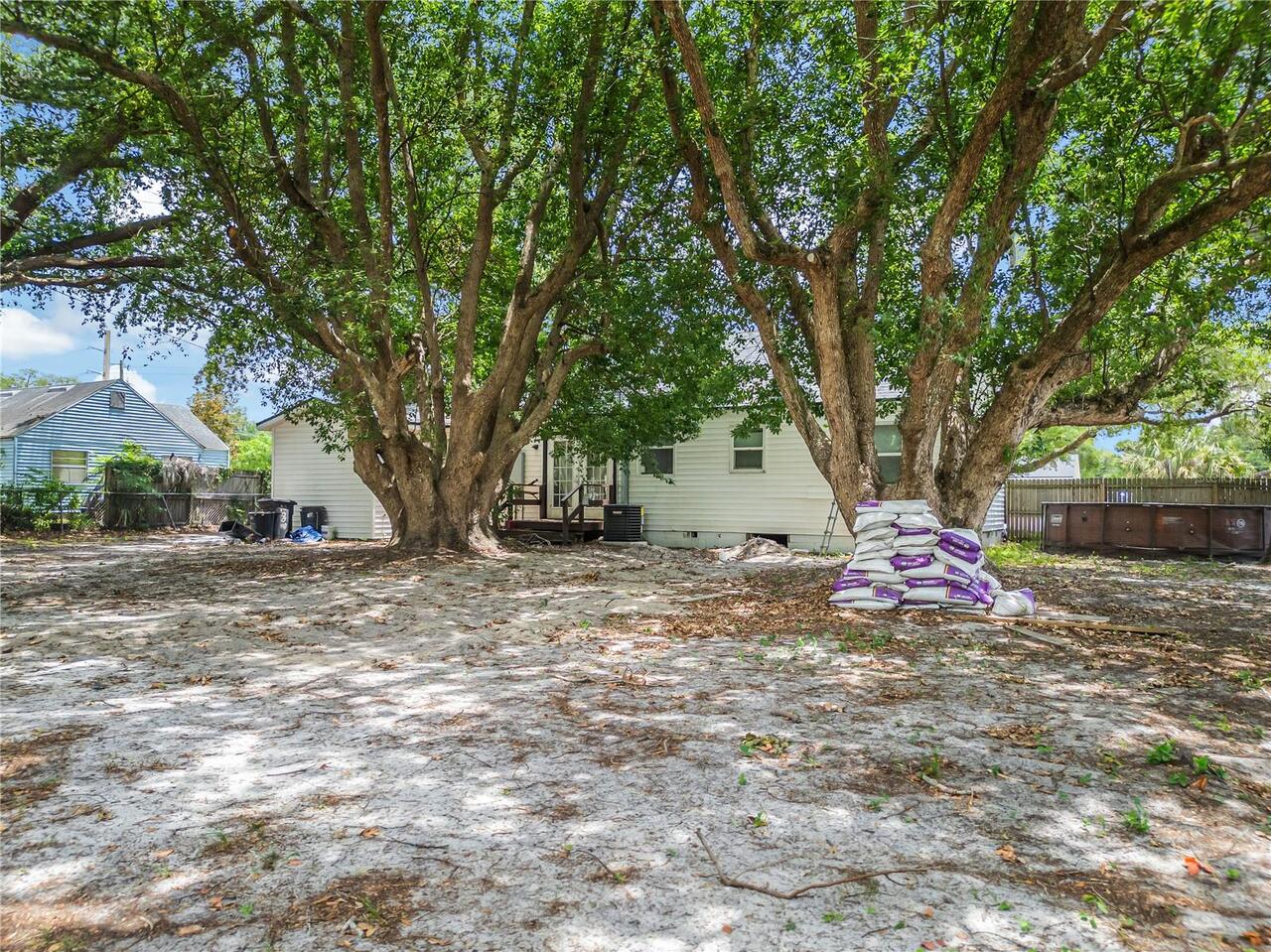 Listing Photo 9
