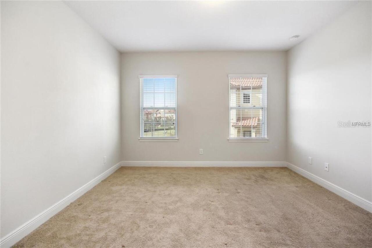 Listing Photo 10