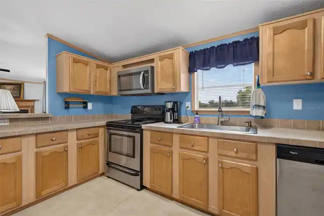 Listing Photo 18