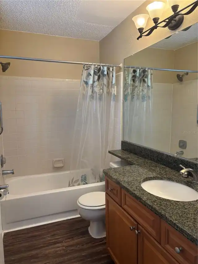 Listing Photo 15