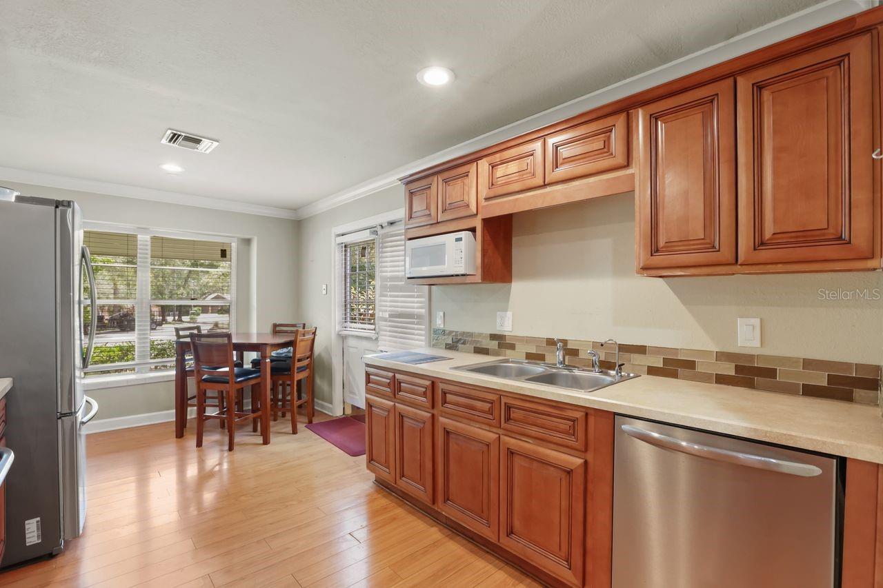 Listing Photo 6