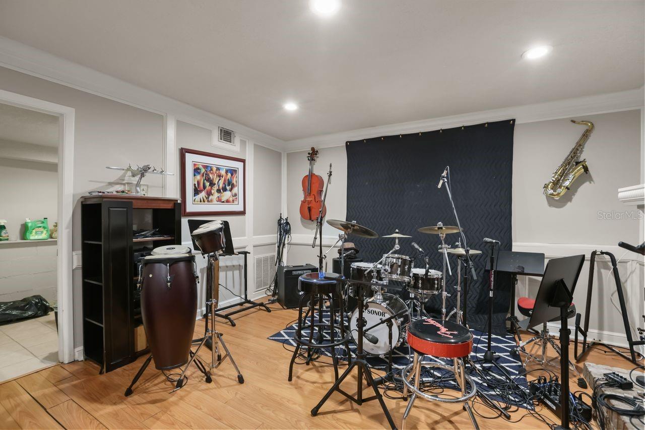 Listing Photo 17