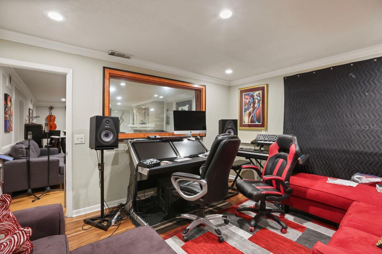 Listing Photo 21