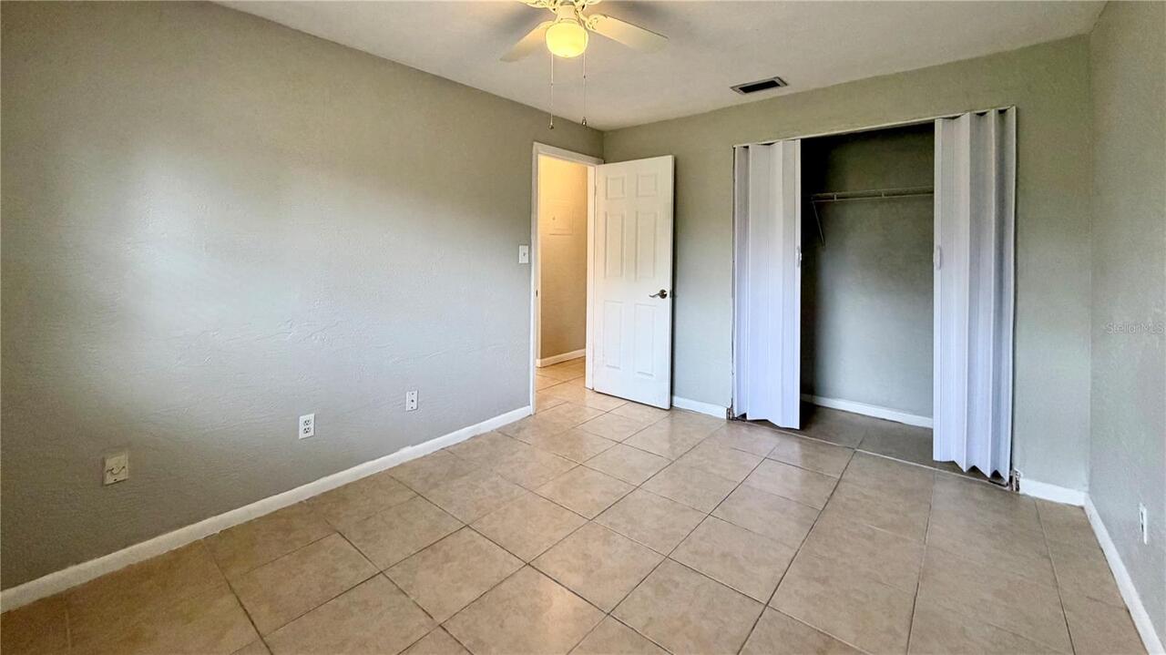 Listing Photo 12