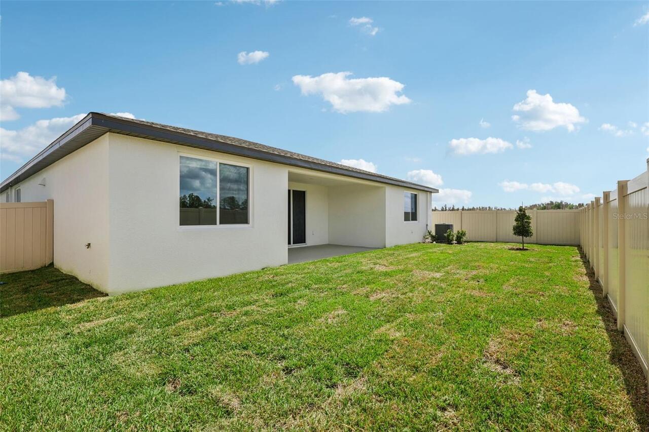 Listing Photo 11