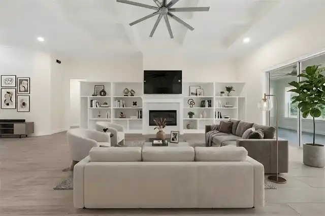 Listing Photo 10