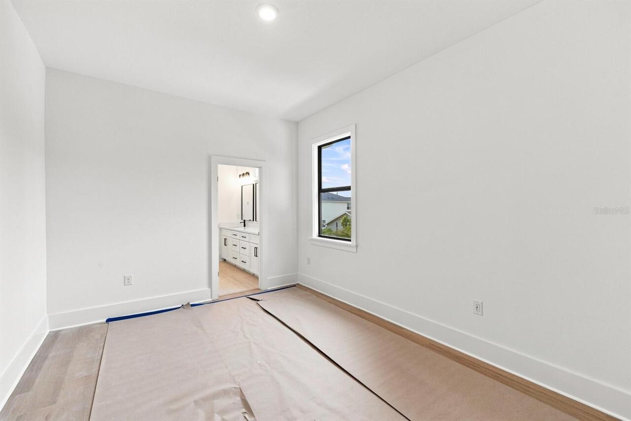 Listing Photo 33