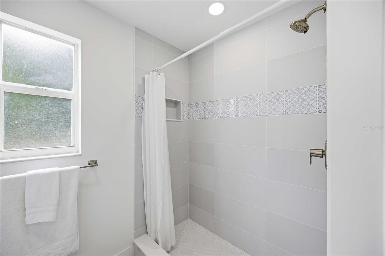 Listing Photo 37