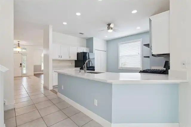Listing Photo 11