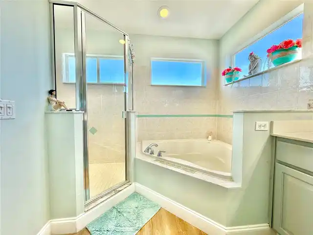 Listing Photo 25