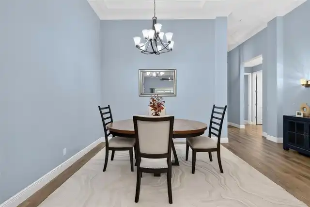 Listing Photo 17