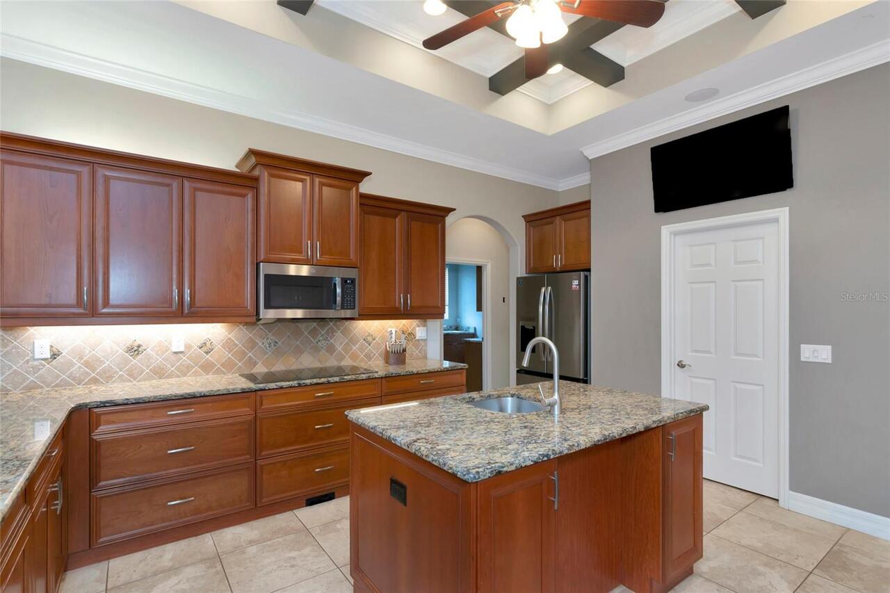 Listing Photo 15