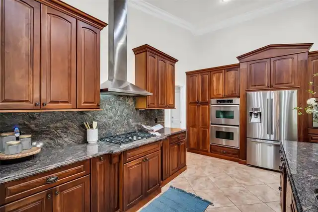 Listing Photo 18