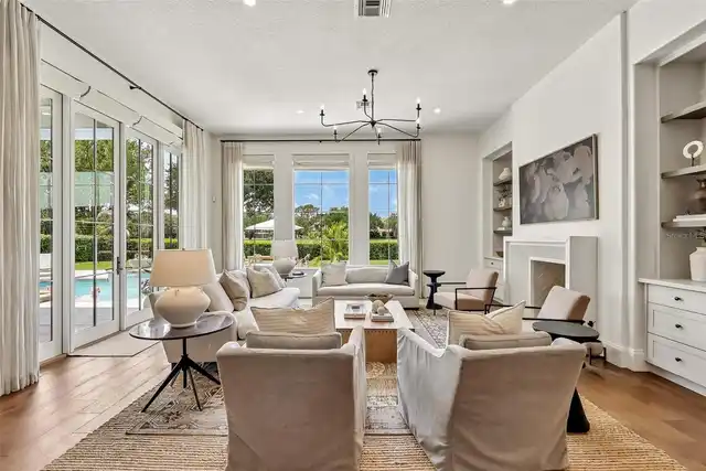Listing Photo 19