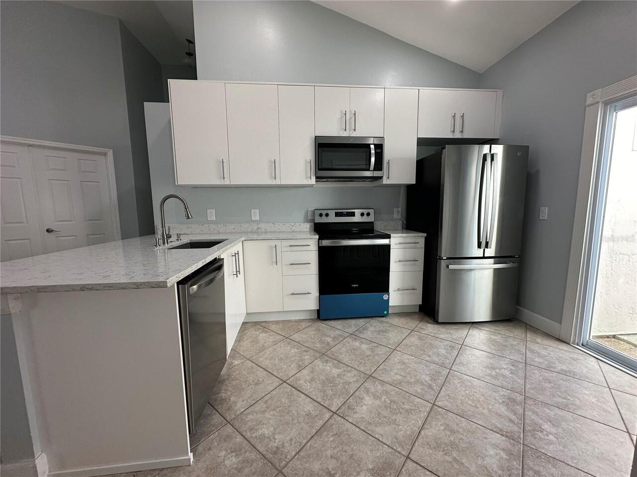 Listing Photo 7