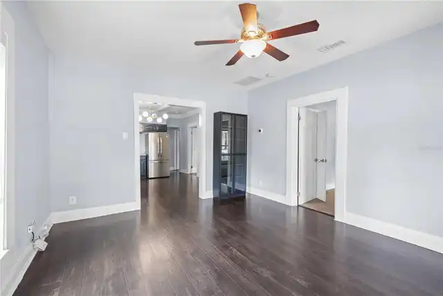 Listing Photo 7