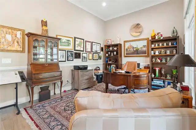 Listing Photo 17
