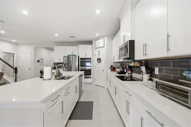 Listing Photo 11