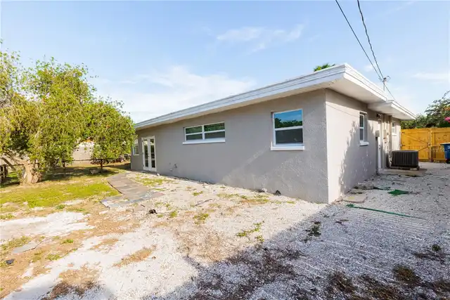 Listing Photo 15