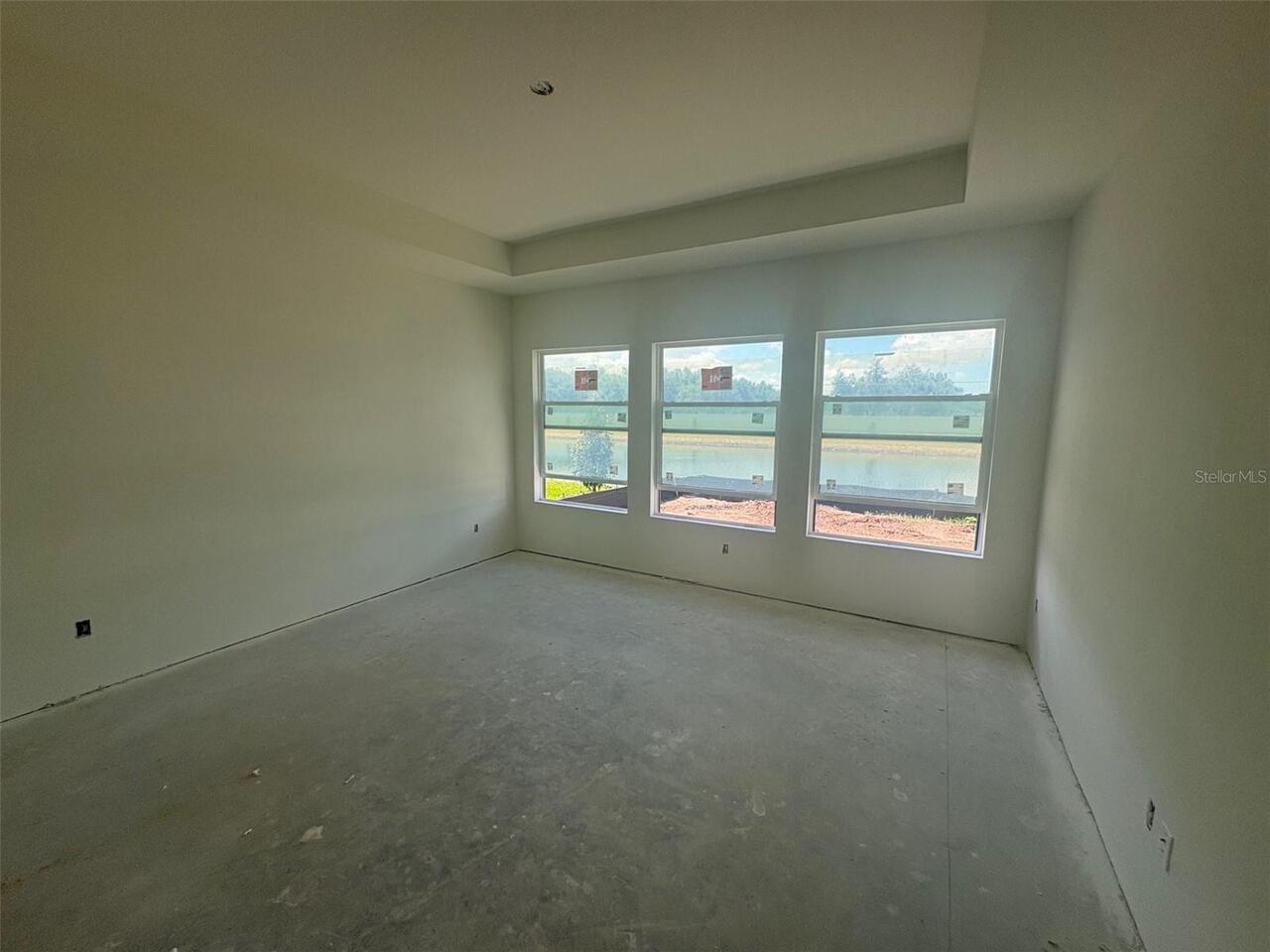 Listing Photo 8