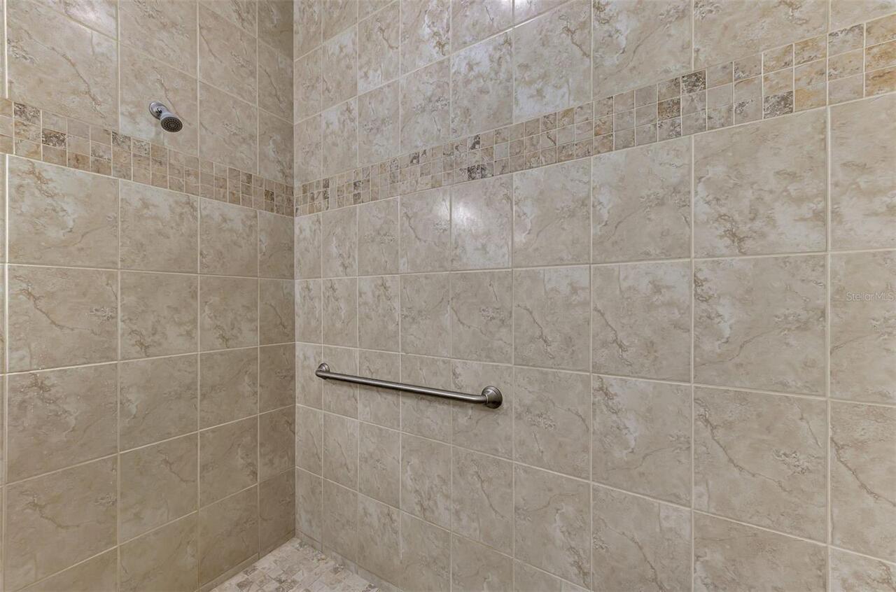 Listing Photo 37