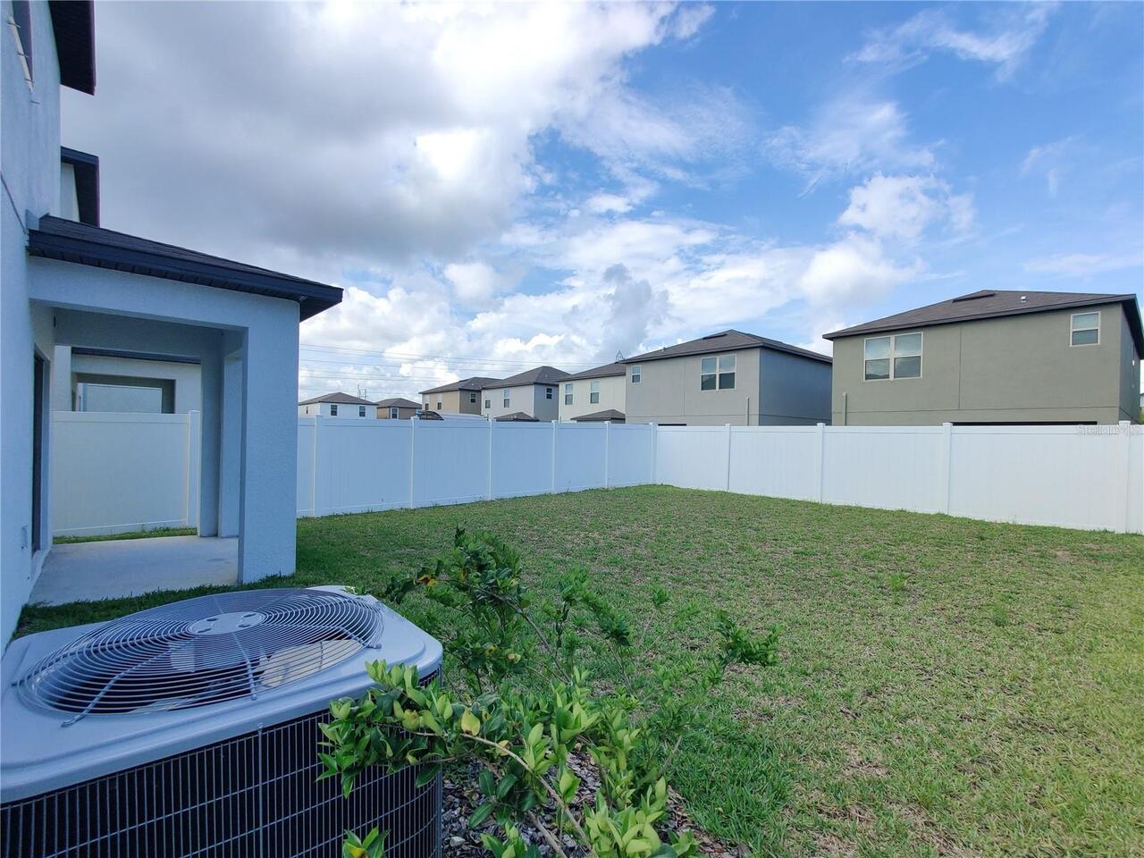 Listing Photo 16