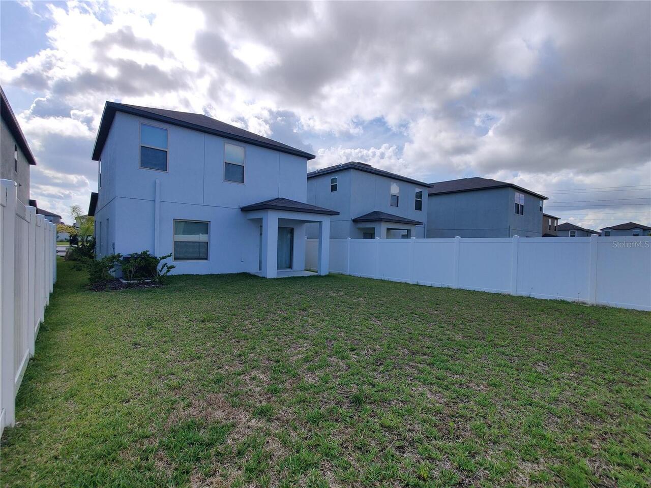 Listing Photo 17
