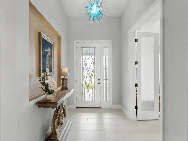 Listing Photo 8