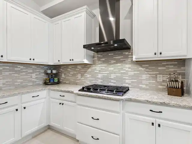 Listing Photo 15