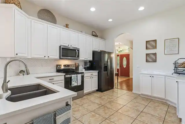 Listing Photo 18