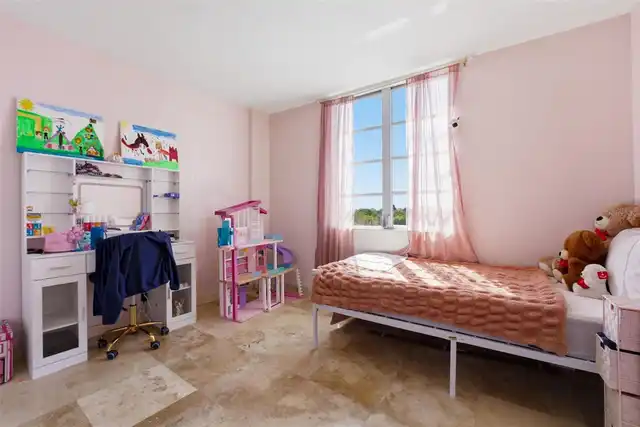 Listing Photo 25