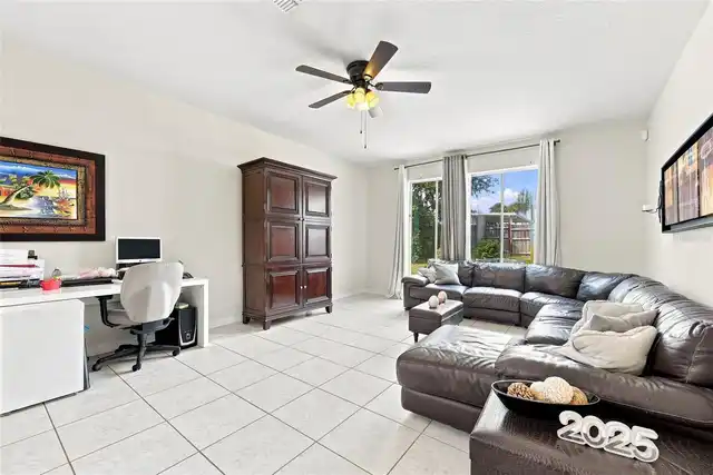 Listing Photo 16