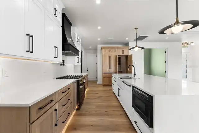 Listing Photo 18